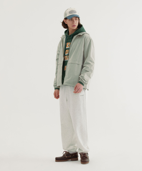 COVERNAT(カバーナット)の「ウィンドブレーカージャケット ライトカーキ(ナイロンジャケット・レディース・その他・X-LARGE/XX-LARGE/X-SMALL/SMALL/MEDIUM/LARGE)」の5枚目の写真