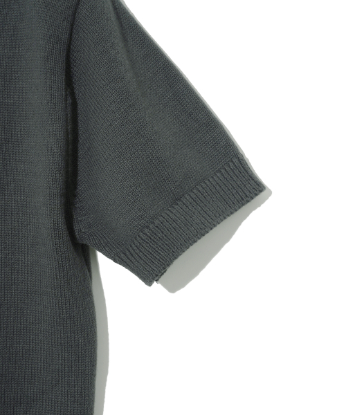 YALE(イェール)の「コットンポロクロップニット_チャコール(ポロシャツ・レディース・その他・SMALL/MEDIUM)」の5枚目の写真