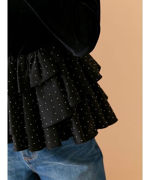 LILY BROWN（リリーブラウン）の「ベロアペプラムフリルトップス（Tシャツ/カットソー・レディース・チャコールグレー/ブラック/ホワイト・F）」の7枚目の写真