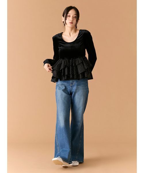 LILY BROWN（リリーブラウン）の「ベロアペプラムフリルトップス（Tシャツ/カットソー・レディース・チャコールグレー/ブラック/ホワイト・F）」の9枚目の写真