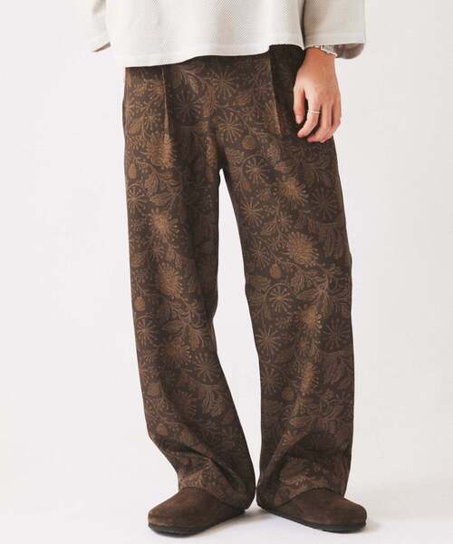 JOURNAL STANDARD relume(ジャーナルスタンダード レリューム)の「リーフパターン 1タック イージーパンツ(その他パンツ・メンズ・ネイビー/ブラック系その他/ブラウン・LARGE/MEDIUM)」の14枚目の写真