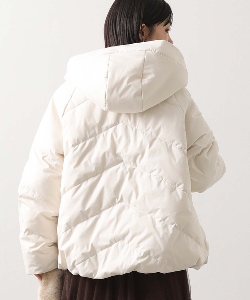 Gready Brilliant（グレディブリリアン）の「フードストレッチダウン（ダウンジャケット/コート・レディース・アイボリー/ブラック・FREE）」の9枚目の写真