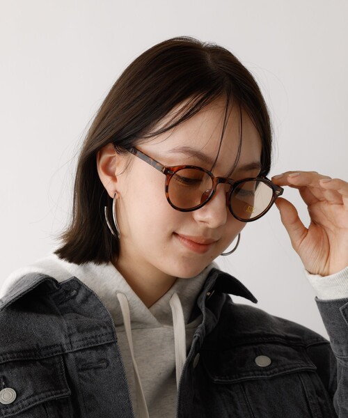 abahouse mavie（アバハウスマヴィ）の「【UVカット】クリアカラーレンズサングラス（サングラス・レディース・ブラック/グリーン系その他/ブラウン系その他/ブラウン系その他2・フリー）」の9枚目の写真