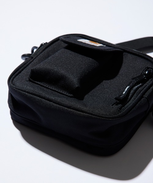 Carhartt WIP（カーハートダブリューアイピー）の「【Carhartt WIP】ESSENTIALS BAG SMALL（ショルダーバッグ・メンズ・ブラック/ダークグリーン/グリーン系1/グリーン/グレー/ライトブラウン・FREE）」の10枚目の写真