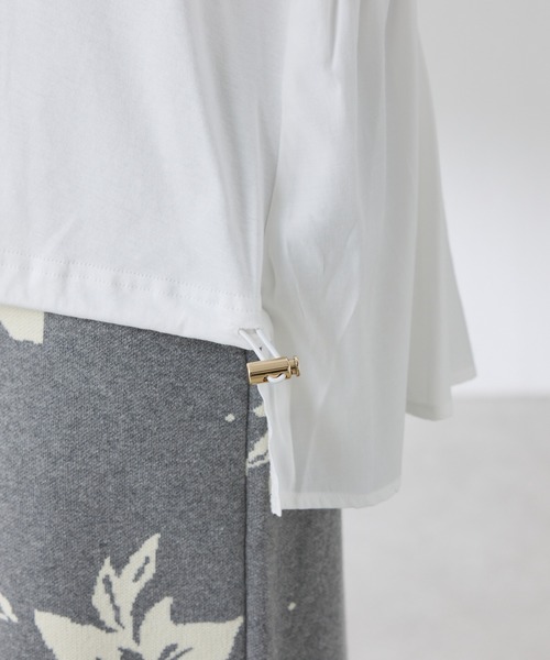 COLLAGE GALLARDAGALANTE（コラージュガリャルダガランテ）の「ドッキング裾ドロストカットソー（Tシャツ/カットソー・レディース・オフホワイト/チャコールグレー・FREE）」の18枚目の写真