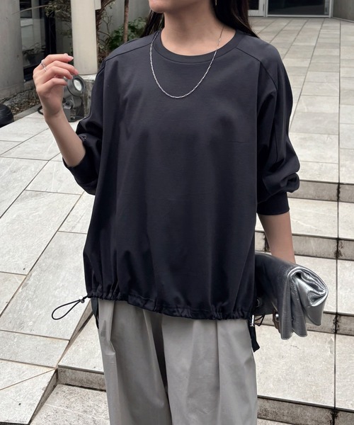 COLLAGE GALLARDAGALANTE（コラージュガリャルダガランテ）の「ドッキング裾ドロストカットソー（Tシャツ/カットソー・レディース・オフホワイト/チャコールグレー・FREE）」の5枚目の写真