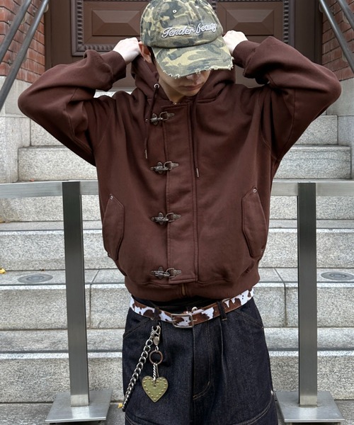 kutir（クティール）の「FIREMAN DESIGN ZIPUP HOODIE／ファイヤーマンデザインジップアップパーカー（パーカー・メンズ・ブラウン/ブラック/レッド・LARGE/MEDIUM）」の2枚目の写真