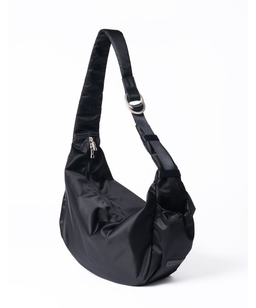 master-piece(マスターピース)の「master-piece / Ark Solid ショルダーバッグ M / No.224061-s(ショルダーバッグ・メンズ・ネイビー/ブラック/カーキ・FREE)」の1枚目の写真