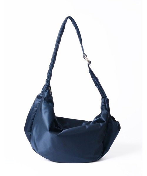 master-piece(マスターピース)の「master-piece / Ark Solid ショルダーバッグ M / No.224061-s(ショルダーバッグ・メンズ・ネイビー/ブラック/カーキ・FREE)」の14枚目の写真