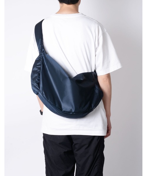 master-piece(マスターピース)の「master-piece / Ark Solid ショルダーバッグ M / No.224061-s(ショルダーバッグ・メンズ・ネイビー/ブラック/カーキ・FREE)」の15枚目の写真