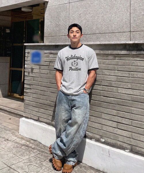 PHERMENON(フェルメノン)の「スーパーオーバーサイズリンガー半袖Tシャツ - アイボリー(Tシャツ/カットソー・メンズ・その他・1/2)」の9枚目の写真