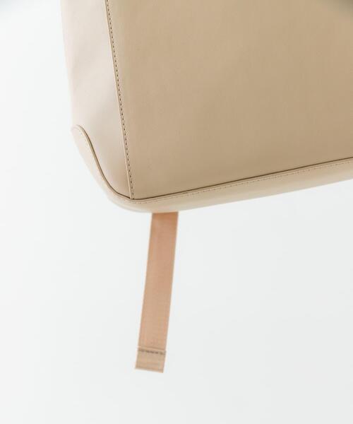 RODE SKO（ロデスコ）の「メタルフラップA4リュック（バックパック/リュック・レディース・ブラック/グレー系その他・ONE）」の3枚目の写真