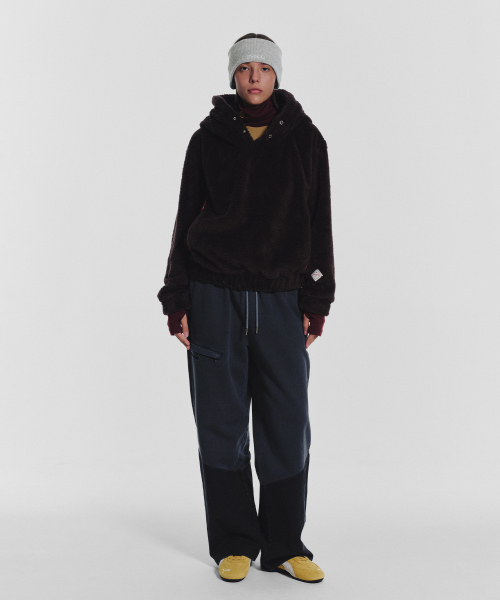 MENASOO(ミナス)の「Pogme Fleece String Hoodie_Brown(パーカー・レディース・ブラウン・F)」の15枚目の写真