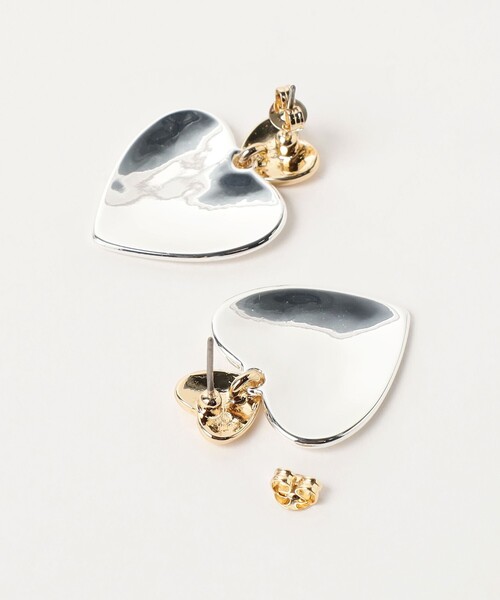 BEAMS HEART(ビームスハート)の「ハートモチーフ ロゴ入り ピアス(ピアス(両耳用)・レディース・ゴールド/その他/シルバー・ONE SIZE)」の7枚目の写真