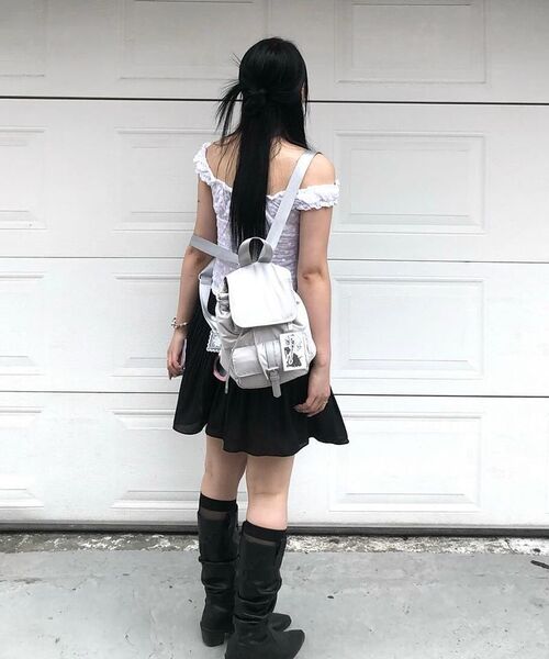 AMESWORLDWIDE(アメスワールドワイド)の「BASIC LOGO BACKPACK SILVER(バックパック/リュック・レディース・その他・FREE)」の16枚目の写真