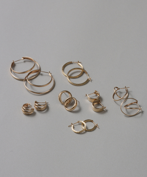 Lilas(リラ)の「《一部店舗+WEB限定》スクリューフープピアスM K18(両耳)(ピアス(両耳用)・レディース・ゴールド・FREE)」の9枚目の写真