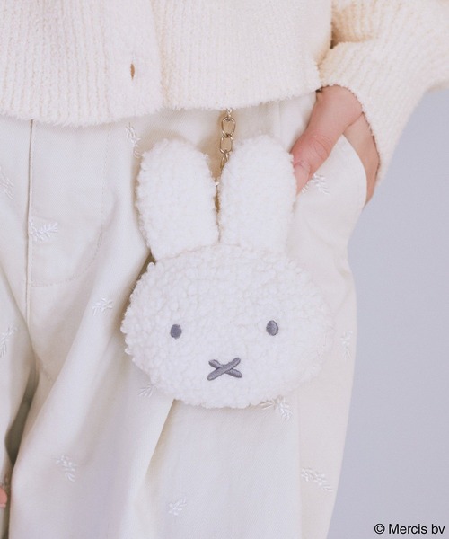 earth music&ecology(アースミュージックアンドエコロジー)の「miffy /earth タグ付ミニコインケース(コインケース・レディース・アイボリー・FREE)」の1枚目の写真