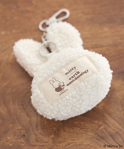 earth music&ecology(アースミュージックアンドエコロジー)の「miffy /earth タグ付ミニコインケース(コインケース・レディース・アイボリー・FREE)」の6枚目の写真