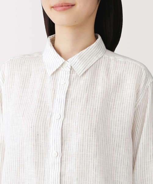 無印良品(ムジルシリョウヒン)の「婦人 リネン 洗いざらし レギュラーカラー長袖シャツ(シャツ/ブラウス・レディース・ホワイト系1/ライトブルー/ライトオレンジ系/サックスブルー系/ライトグリーン/ホワイト/チャコールグレー・XL/L/M/S)」の15枚目の写真