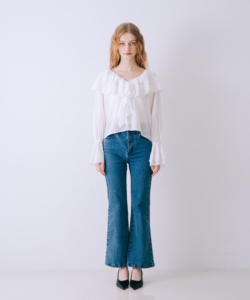SELFIST(セルフィスト)の「ラッフルドビーフリルブラウス リボン フレア袖 シアー 春服(シャツ/ブラウス・レディース・ブラック/オフホワイト・フリー)」の3枚目の写真