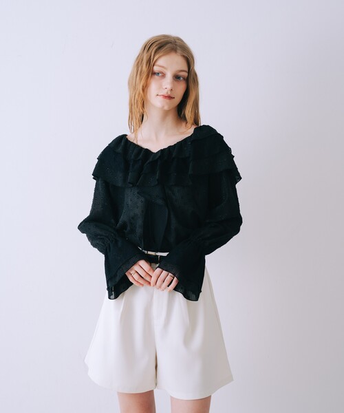 SELFIST(セルフィスト)の「ラッフルドビーフリルブラウス リボン フレア袖 シアー 春服(シャツ/ブラウス・レディース・ブラック/オフホワイト・フリー)」の22枚目の写真