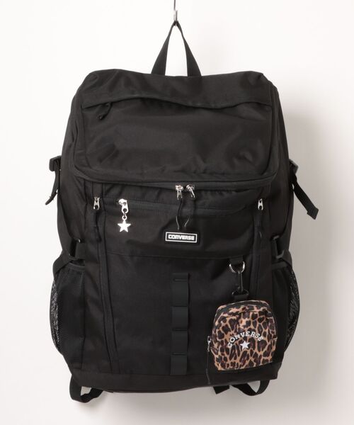 CONVERSE(コンバース)の「【CONVERSE】CV RUBBER PATCH BOX BACKPACK / ラバーパッチロゴ バックパック ボックス型(バックパック/リュック・メンズ・シルバーグレー/ベージュ/アイボリー/ブラック・FREE)」の4枚目の写真