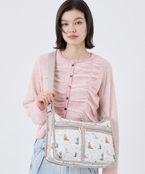 LeSportsac（レスポートサック）の「DELUXE EVERYDAY BAG サクラ
