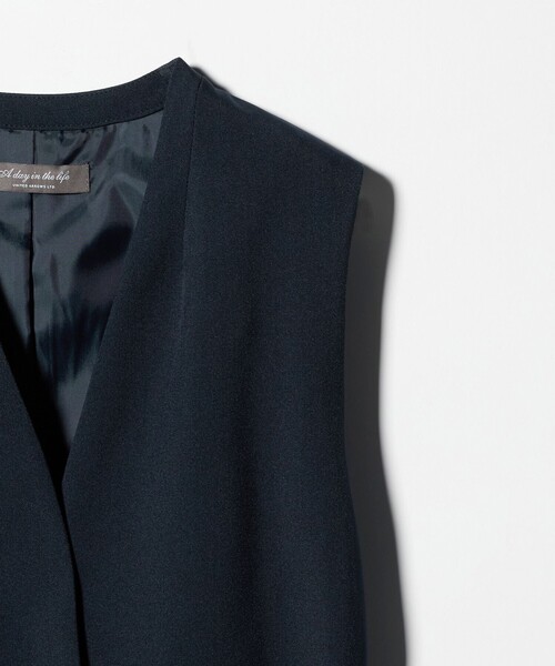 A DAY IN THE LIFE UNITED ARROWS(アデイインザライフユナイテッドアローズ)の「ベルトベスト+ワイドパンツ ‐ウォッシャブル‐<A DAY IN THE LIFE>(スラックス・レディース・ベージュ/ネイビー/グレー系・FREE)」の16枚目の写真