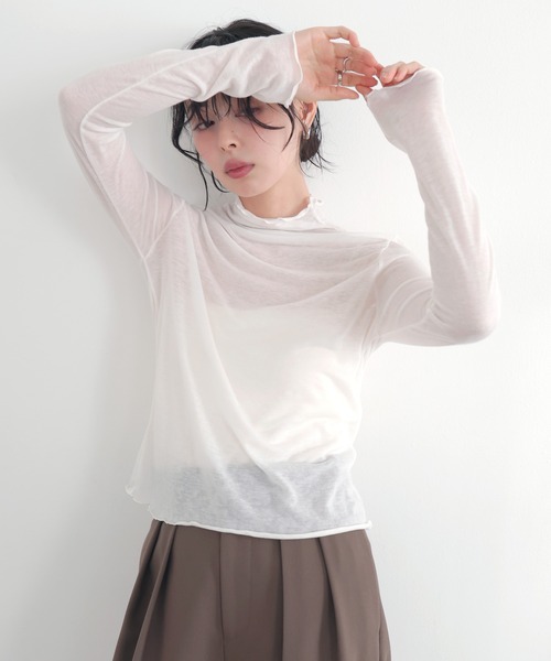 LIAN(リアン)の「ハイネックシアーメロートップス(Tシャツ/カットソー・レディース・イエロー/グレー/オフホワイト/ブラック・FREE)」の2枚目の写真