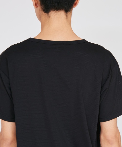 HANES(ヘインズ)の「【Hanes/ヘインズ】メンズ Hanes MOVES ナイロンメッシュ クルーネックTシャツ(Tシャツ/カットソー・メンズ・ブラック/ホワイト・M/LL/L)」の15枚目の写真