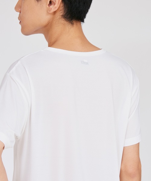 HANES(ヘインズ)の「【Hanes/ヘインズ】メンズ Hanes MOVES ナイロンメッシュ クルーネックTシャツ(Tシャツ/カットソー・メンズ・ブラック/ホワイト・M/LL/L)」の7枚目の写真