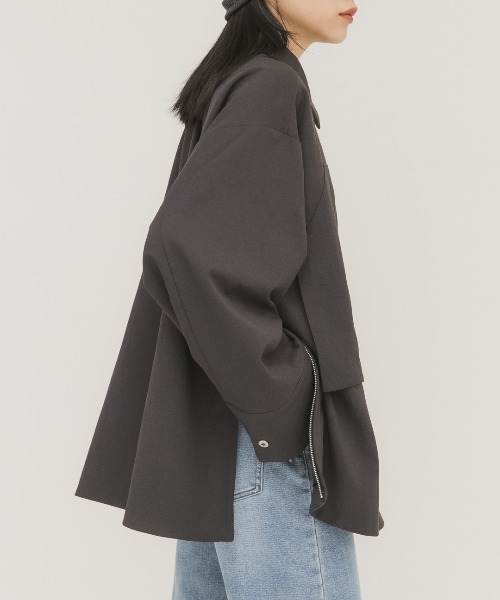 KBF（ケイビーエフ）の「ポケットディティールジャケット（その他アウター・レディース・ベージュ系その他/チャコールグレー/オフホワイト・ONE）」の2枚目の写真