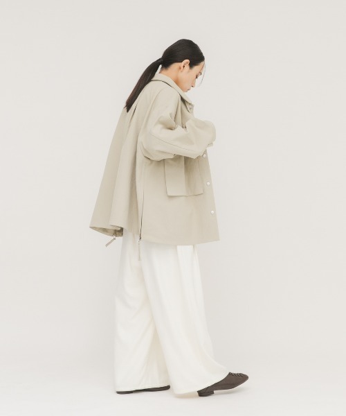 KBF（ケイビーエフ）の「ポケットディティールジャケット（その他アウター・レディース・ベージュ系その他/チャコールグレー/オフホワイト・ONE）」の7枚目の写真