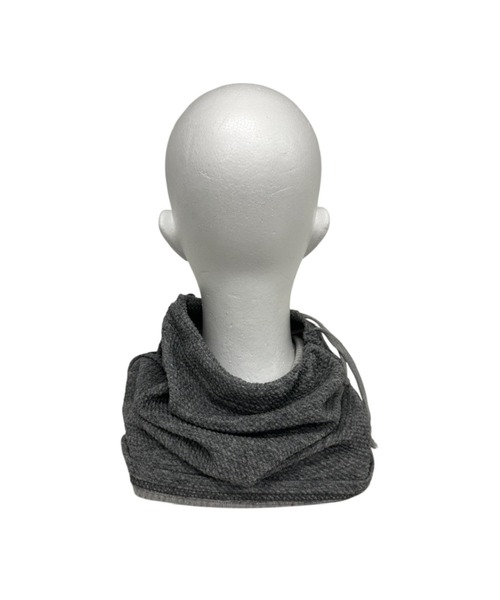 Never mind the XU / Chikashitsu+(ネバーマインド ザ エックスユー / チカシツプラス)の「【nmtc+】button neck warmer cap / 【エヌエムティーシープラス】ボタンネックウォーマーキャップ<着用動画あり>(ニットキャップ/ビーニー・メンズ・チャコール/グレー・ONE SIZE)」の13枚目の写真