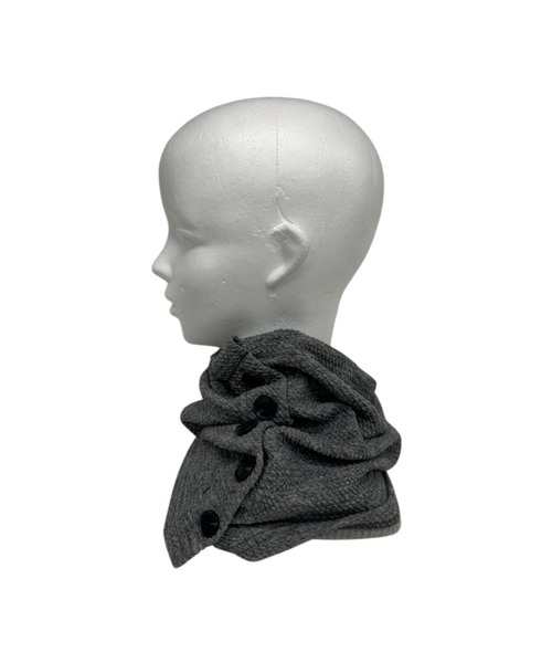Never mind the XU / Chikashitsu+(ネバーマインド ザ エックスユー / チカシツプラス)の「【nmtc+】button neck warmer cap / 【エヌエムティーシープラス】ボタンネックウォーマーキャップ<着用動画あり>(ニットキャップ/ビーニー・メンズ・チャコール/グレー・ONE SIZE)」の16枚目の写真