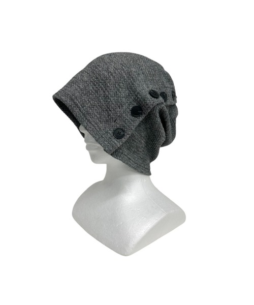 Never mind the XU / Chikashitsu+(ネバーマインド ザ エックスユー / チカシツプラス)の「【nmtc+】button neck warmer cap / 【エヌエムティーシープラス】ボタンネックウォーマーキャップ<着用動画あり>(ニットキャップ/ビーニー・メンズ・チャコール/グレー・ONE SIZE)」の21枚目の写真