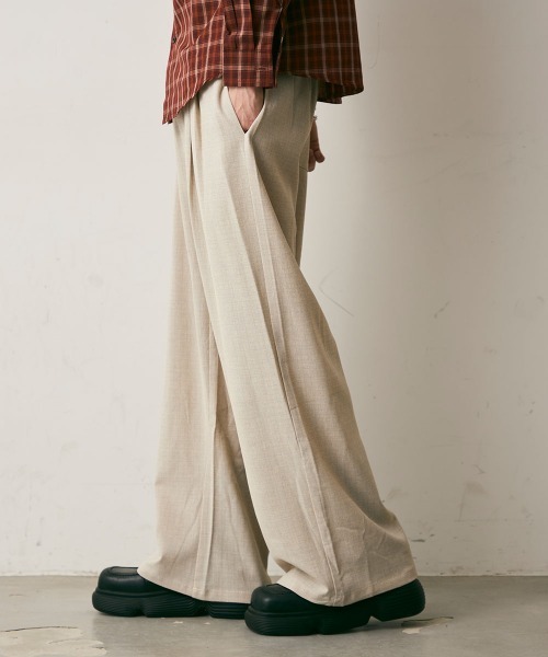 Shoowtime（ショウタイム）の「Tuck Drape Wide Slacks / タック ドレープワイドスラックス（スラックス・メンズ・アイボリー/チャコールグレー・X-LARGE/LARGE/MEDIUM）」の19枚目の写真
