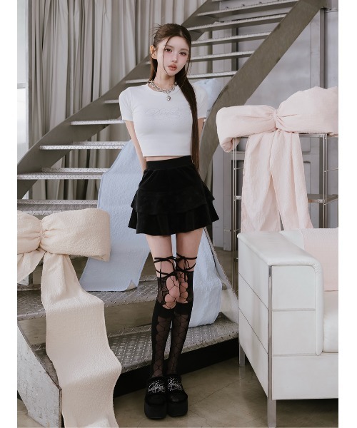 Darich（ダーリッチ）の「シグネチャーDRベロアミニスカート（スカート・レディース・ホワイト/ベビーピンク/サックスブルー/ブラック・FREE）」の6枚目の写真