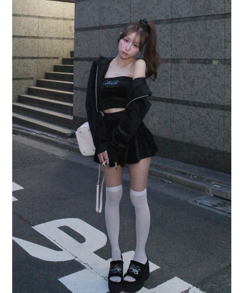 Darich（ダーリッチ）の「シグネチャーDRベロアミニスカート（スカート・レディース・ホワイト/ベビーピンク/サックスブルー/ブラック・FREE）」の21枚目の写真