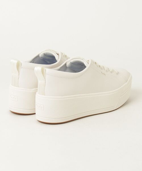 Keds（ケッズ）の「Keds ケッズ スカイラー レザー デイジー チャーム オフホワイト（スニーカー・レディース・オフホワイト・25.0cm/24.5cm/24.0cm/23.5cm/23.0cm/22.5cm）」の8枚目の写真
