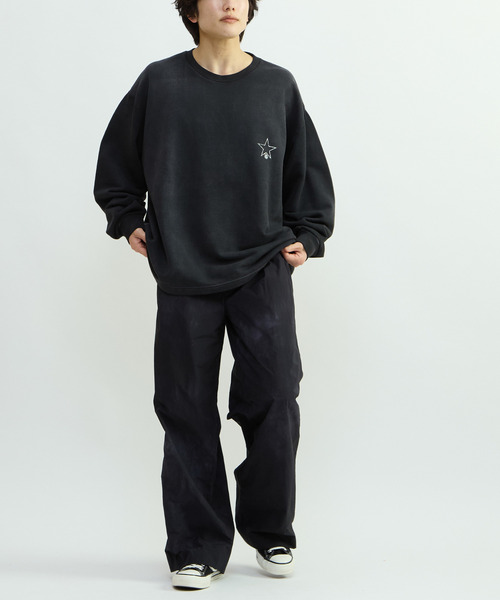 CONVERSE TOKYO（コンバーストウキョウ）の「PIGMENT DYED BACK PRINT SWEAT（スウェット・レディース・サックスブルー/ブラック/ホワイト・MEDIUM/SMALL）」の10枚目の写真
