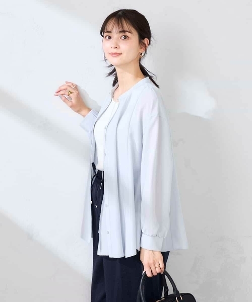a.v.v(アーヴェヴェ)の「エアリーフレアブラウス(シャツ/ブラウス・レディース・ダークインディゴブルー/チャコールグレー・40/38)」の15枚目の写真