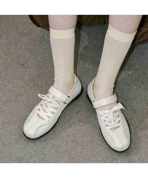 FORRR(フォルンルン)の「Mesh Lace Strap Sneakers - 4Color(スニーカー・レディース・ブラック/アイボリー/ブラウン/シルバー・23cm/24cm/25cm)」の2枚目の写真