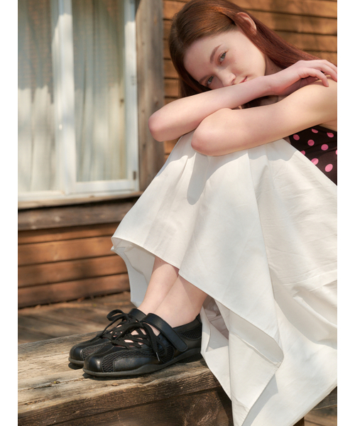 FORRR(フォルンルン)の「Mesh Lace Strap Sneakers - 4Color(スニーカー・レディース・ブラック/アイボリー/ブラウン/シルバー・23cm/24cm/25cm)」の8枚目の写真