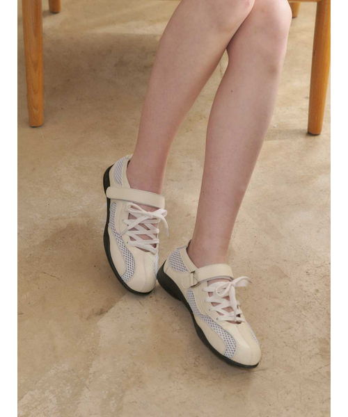 FORRR(フォルンルン)の「Mesh Lace Strap Sneakers - 4Color(スニーカー・レディース・ブラック/アイボリー/ブラウン/シルバー・23cm/24cm/25cm)」の11枚目の写真