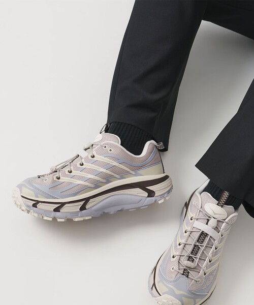 HOKA(ホカ)の「<HOKA>マファテ スリー2 ワードマーク スニーカー(スニーカー・メンズ・ライトグレー・25cm/28cm/27cm/26cm/29cm)」の2枚目の写真
