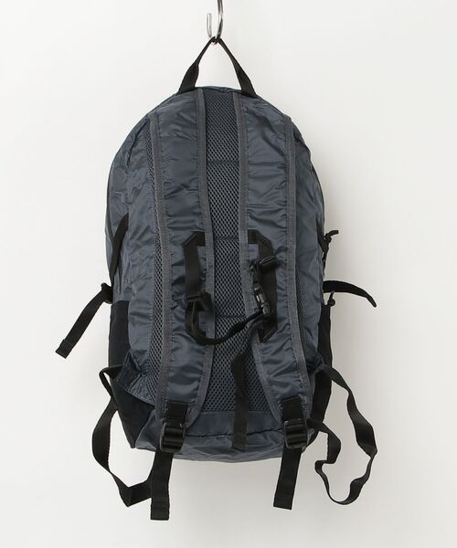 karrimor（カリマー）の「mars panel load 18（バックパック/リュック・メンズ・ネイビー/ミント/ライトグレー系/ブラック・FREE）」の5枚目の写真