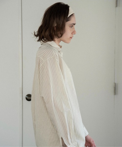 lawgy(ラウジー)の「thin stripe soft shirt / スィンストライプソフトシャツ(シャツ/ブラウス・レディース・ブラック/ホワイト・FREE)」の6枚目の写真