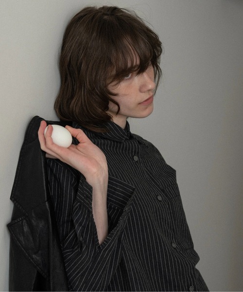 lawgy(ラウジー)の「thin stripe soft shirt / スィンストライプソフトシャツ(シャツ/ブラウス・レディース・ブラック/ホワイト・FREE)」の11枚目の写真