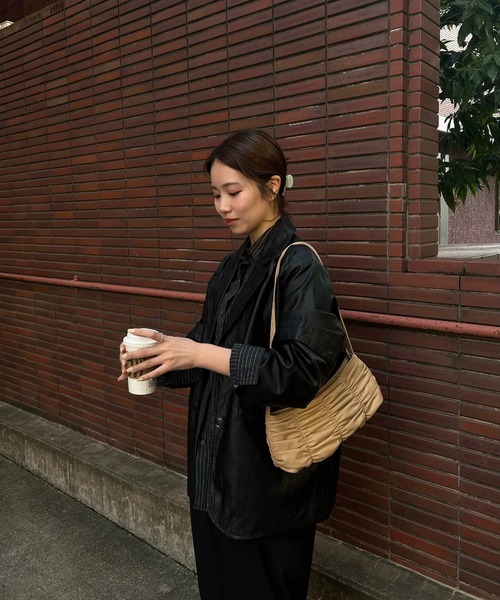 lawgy(ラウジー)の「thin stripe soft shirt / スィンストライプソフトシャツ(シャツ/ブラウス・レディース・ブラック/ホワイト・FREE)」の17枚目の写真